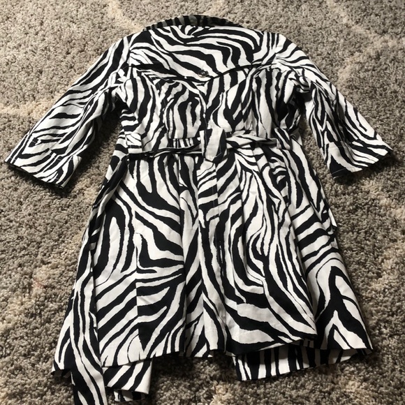 XXI Zebra print trench coat - Picture 3 of 4